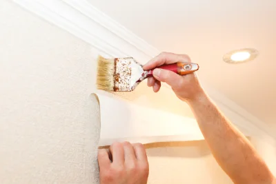 Pose de papier peint à Messas — revêtements muraux et toiles de verre